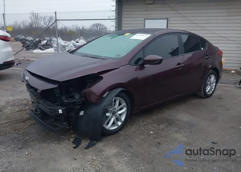2018 Kia Forte Lx z USA, uszkodzony, nr VIN 3KPFL4A71JE175449